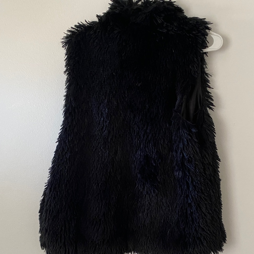 Apt. 9 Plush Black Teddy Vest - Picture 4 of 9
